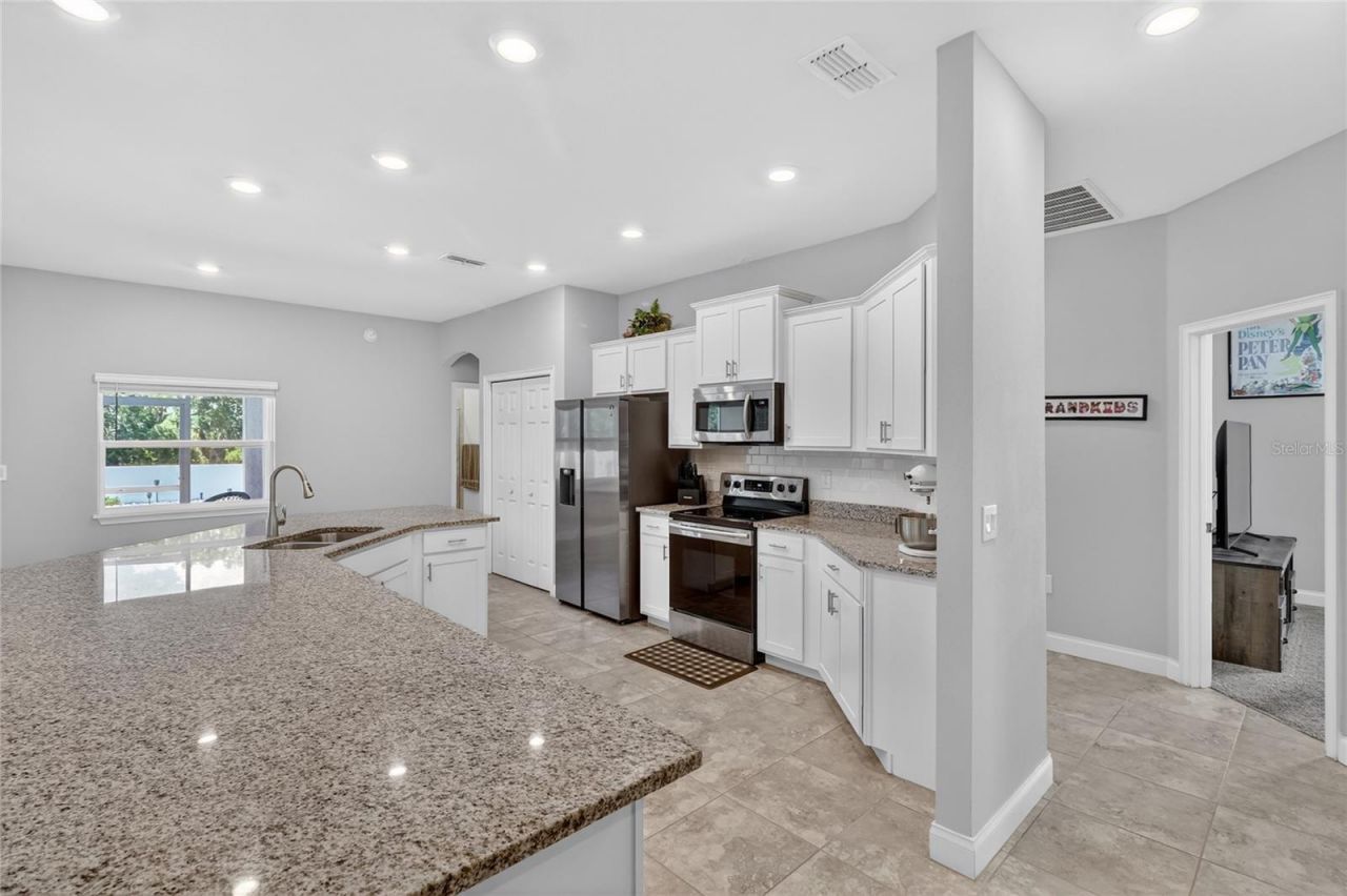 319 Travelers Creek Drive, Auburndale, FL 33823 Photo