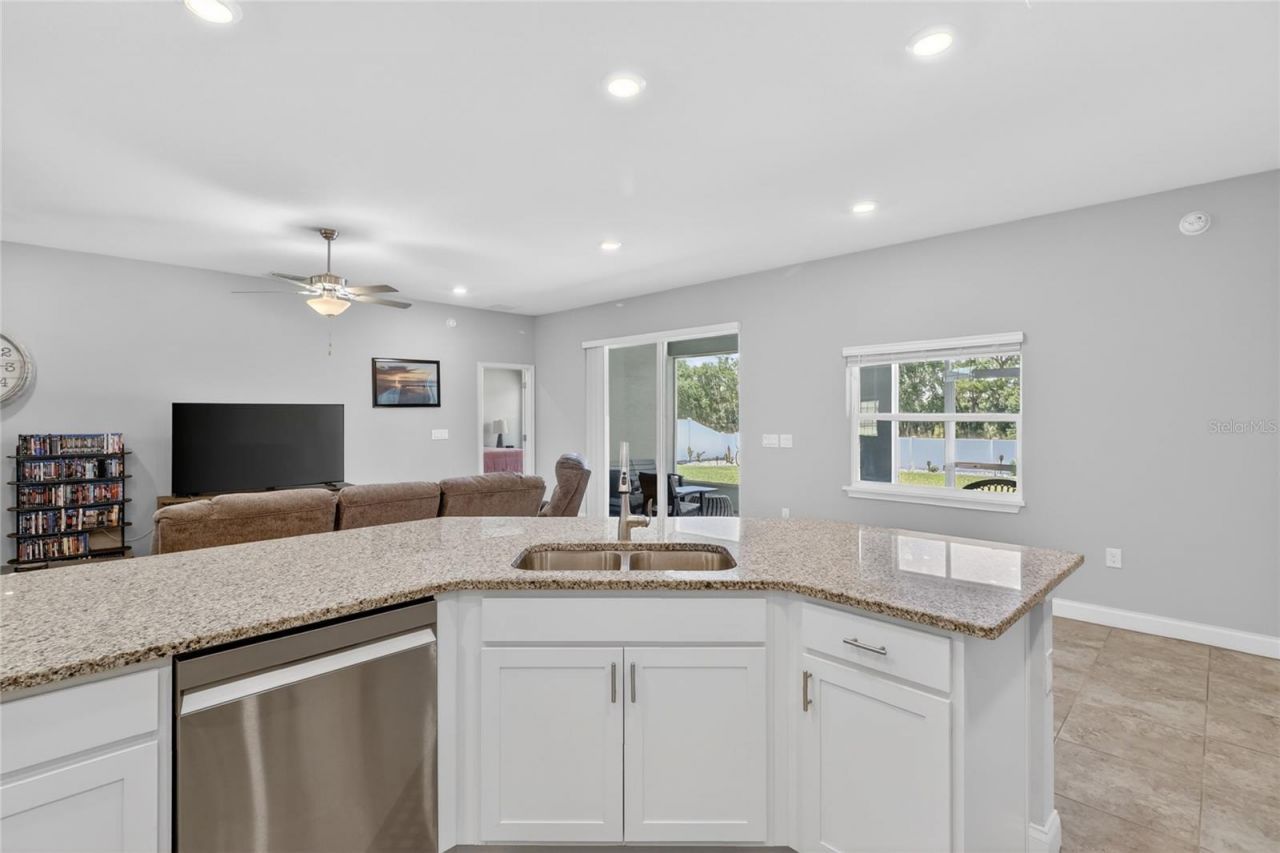 319 Travelers Creek Drive, Auburndale, FL 33823 Photo
