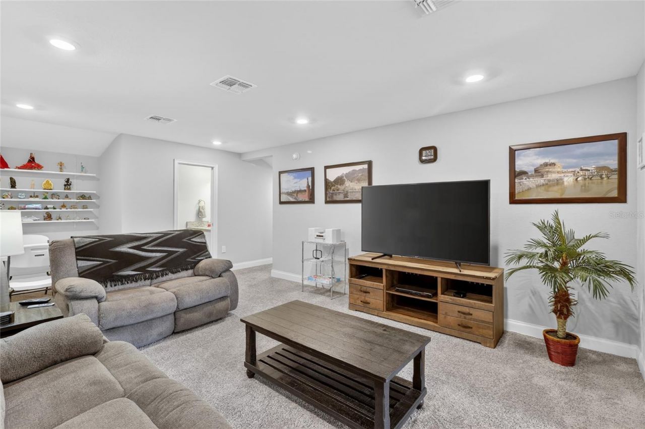 319 Travelers Creek Drive, Auburndale, FL 33823 Photo
