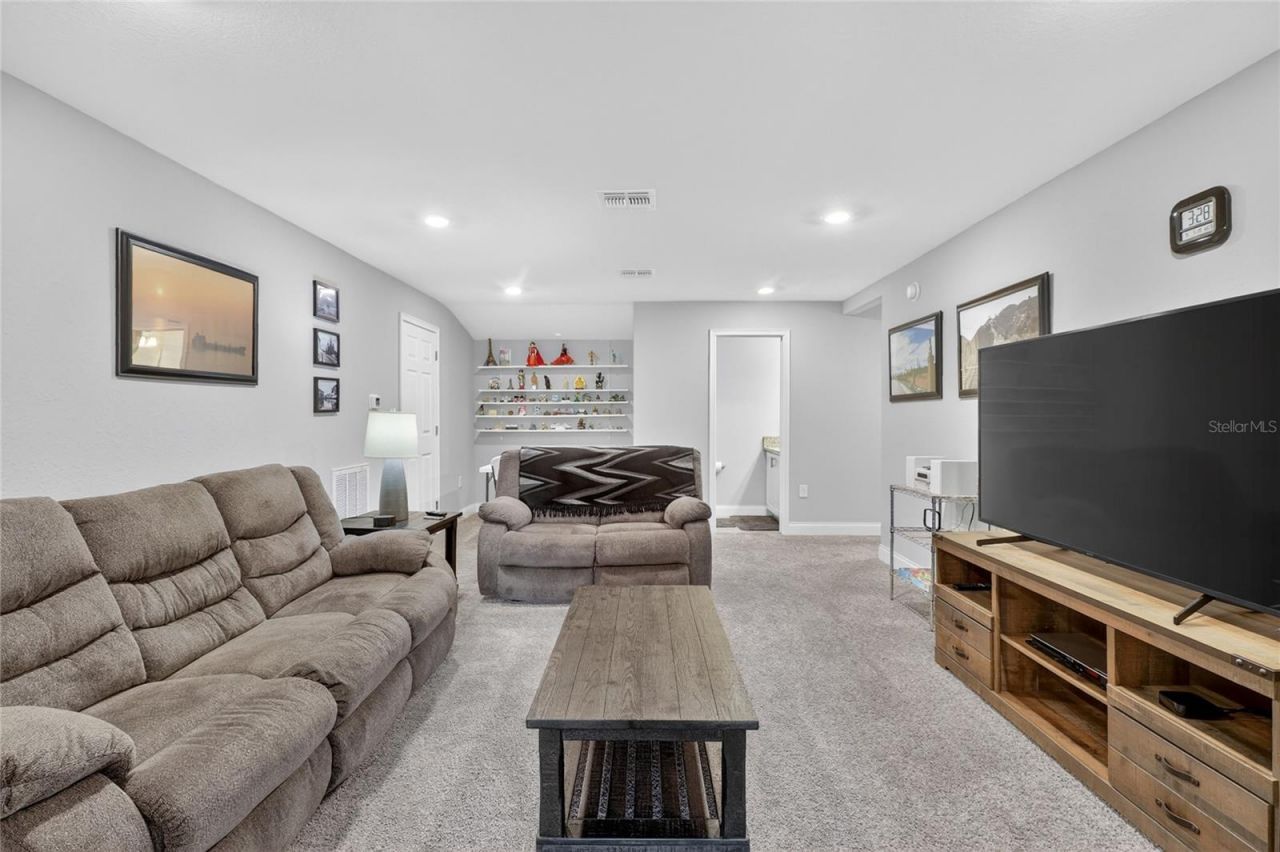319 Travelers Creek Drive, Auburndale, FL 33823 Photo