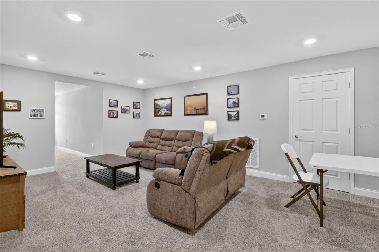 319 Travelers Creek Drive, Auburndale, FL 33823 Photo