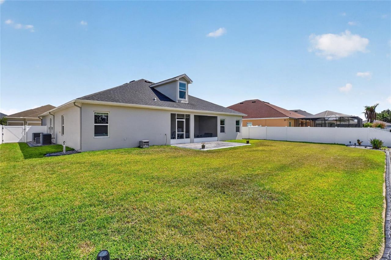 319 Travelers Creek Drive, Auburndale, FL 33823 Photo