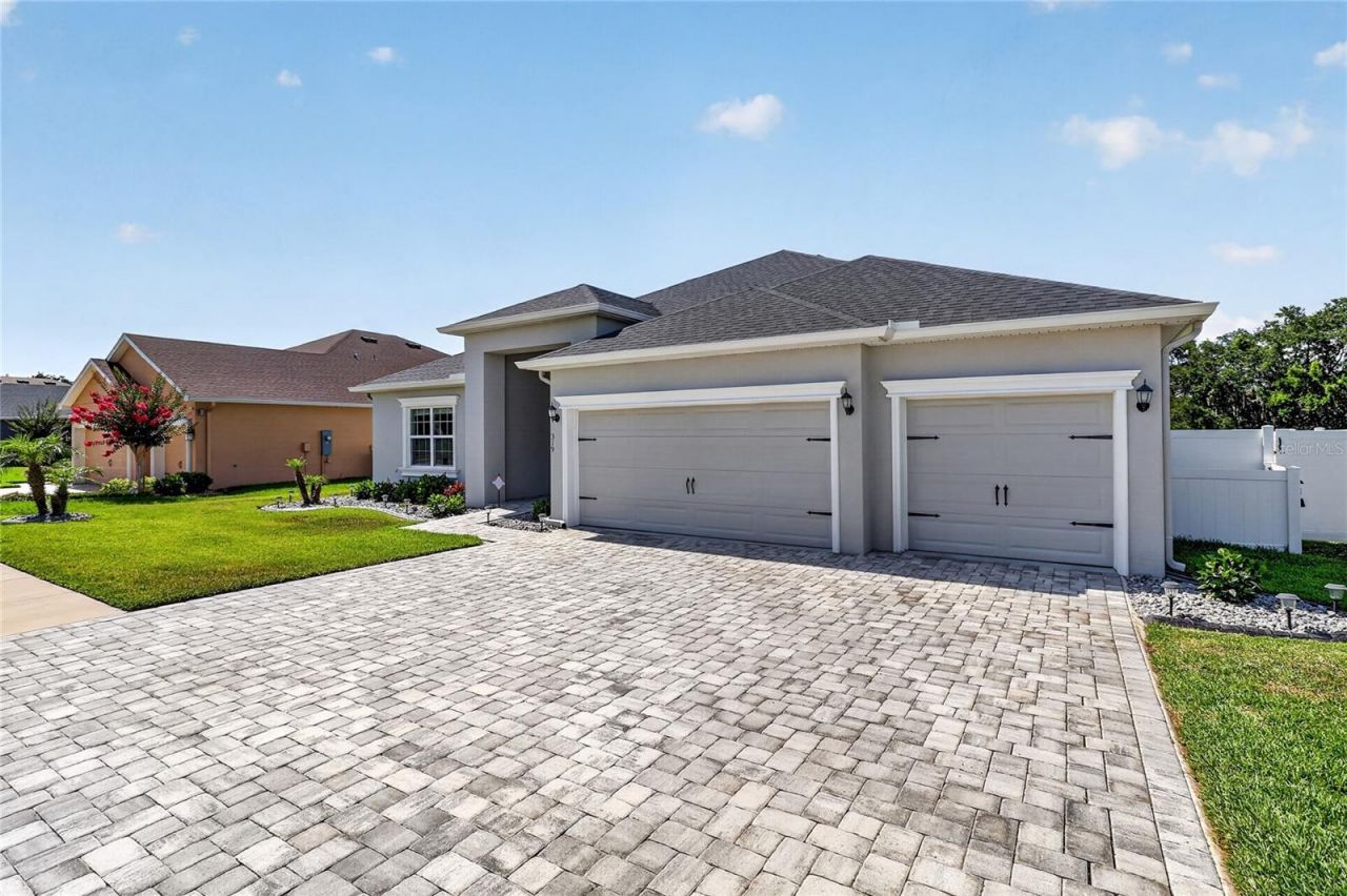 319 Travelers Creek Drive, Auburndale, FL 33823 Photo