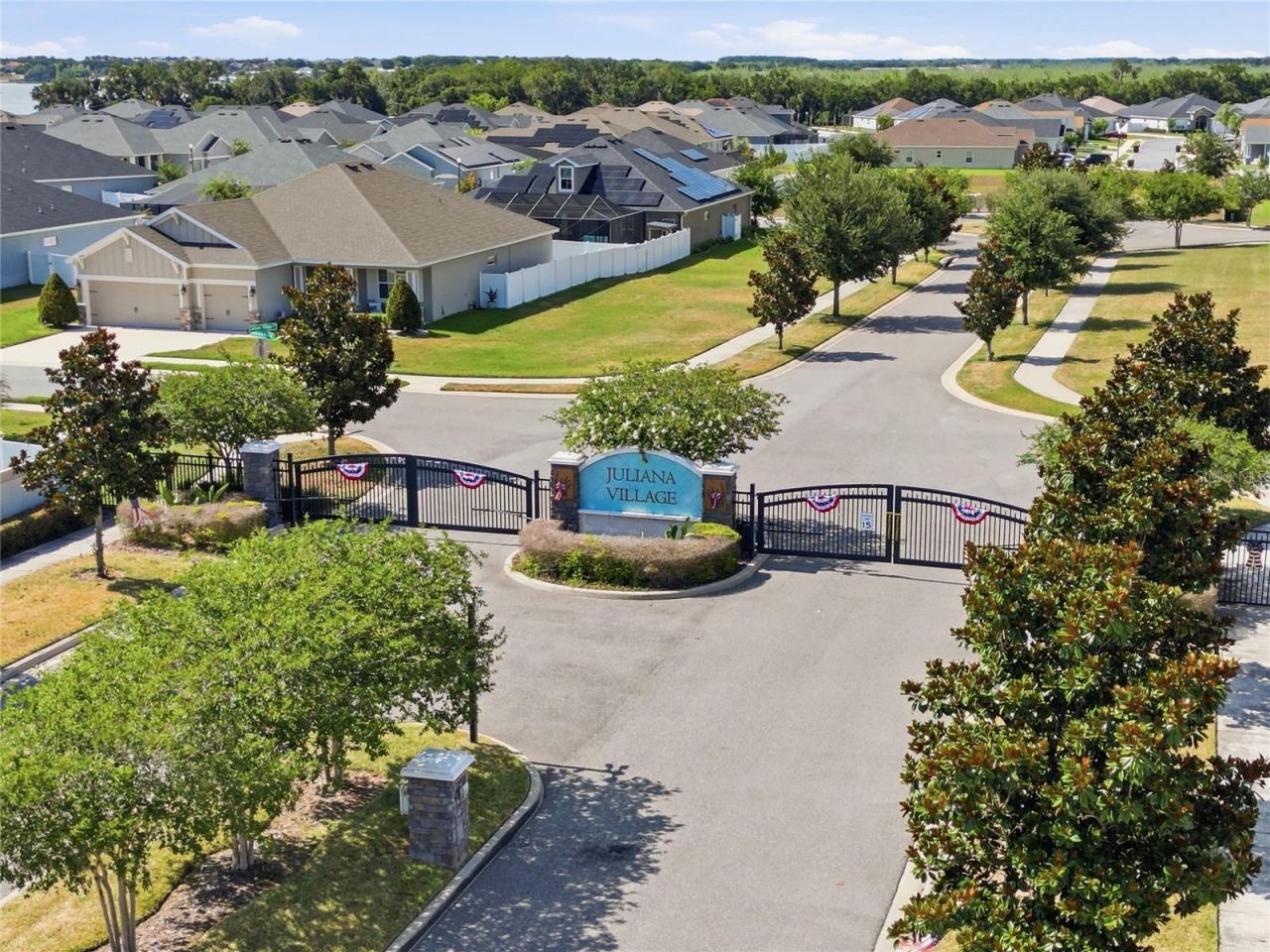 319 Travelers Creek Drive, Auburndale, FL 33823 Photo