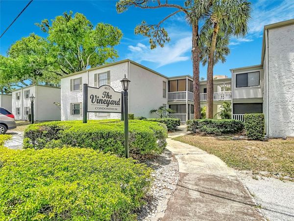 4611 W NORTH B STREET , Unit 240, TAMPA, FL 33609