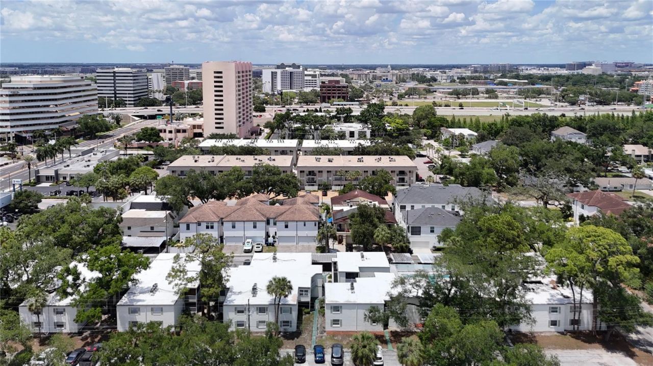 4611 W North B Street , Unit 240, Tampa, FL 33609 Photo