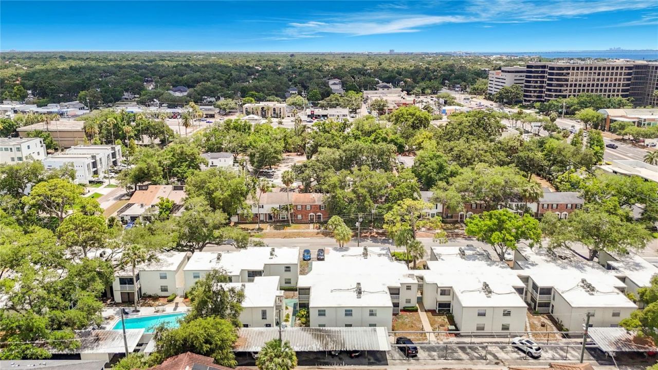 4611 W North B Street , Unit 240, Tampa, FL 33609 Photo