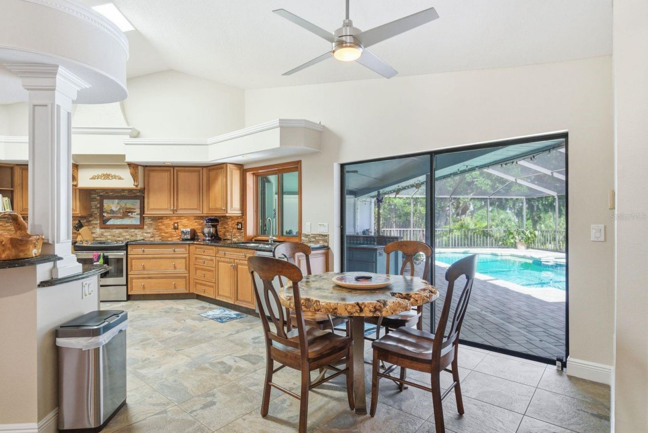 3930 Tarian Court , Palm Harbor, FL 34684 Photo