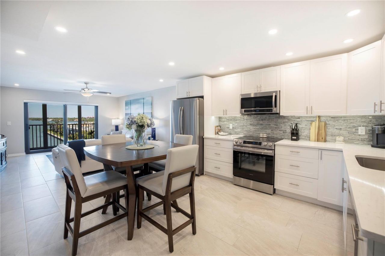 7300 Sun Island Drive S, Unit 602, South Pasadena, FL 33707 Photo