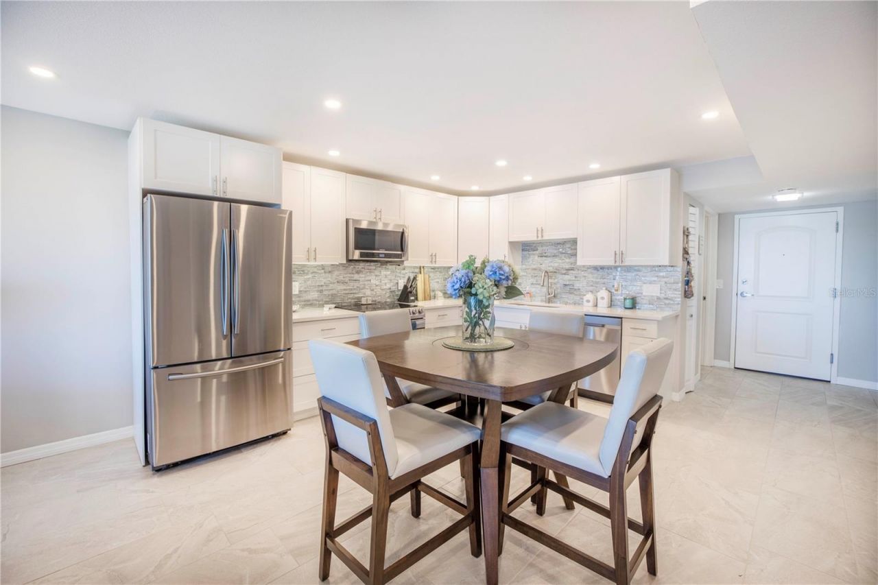 7300 Sun Island Drive S, Unit 602, South Pasadena, FL 33707 Photo