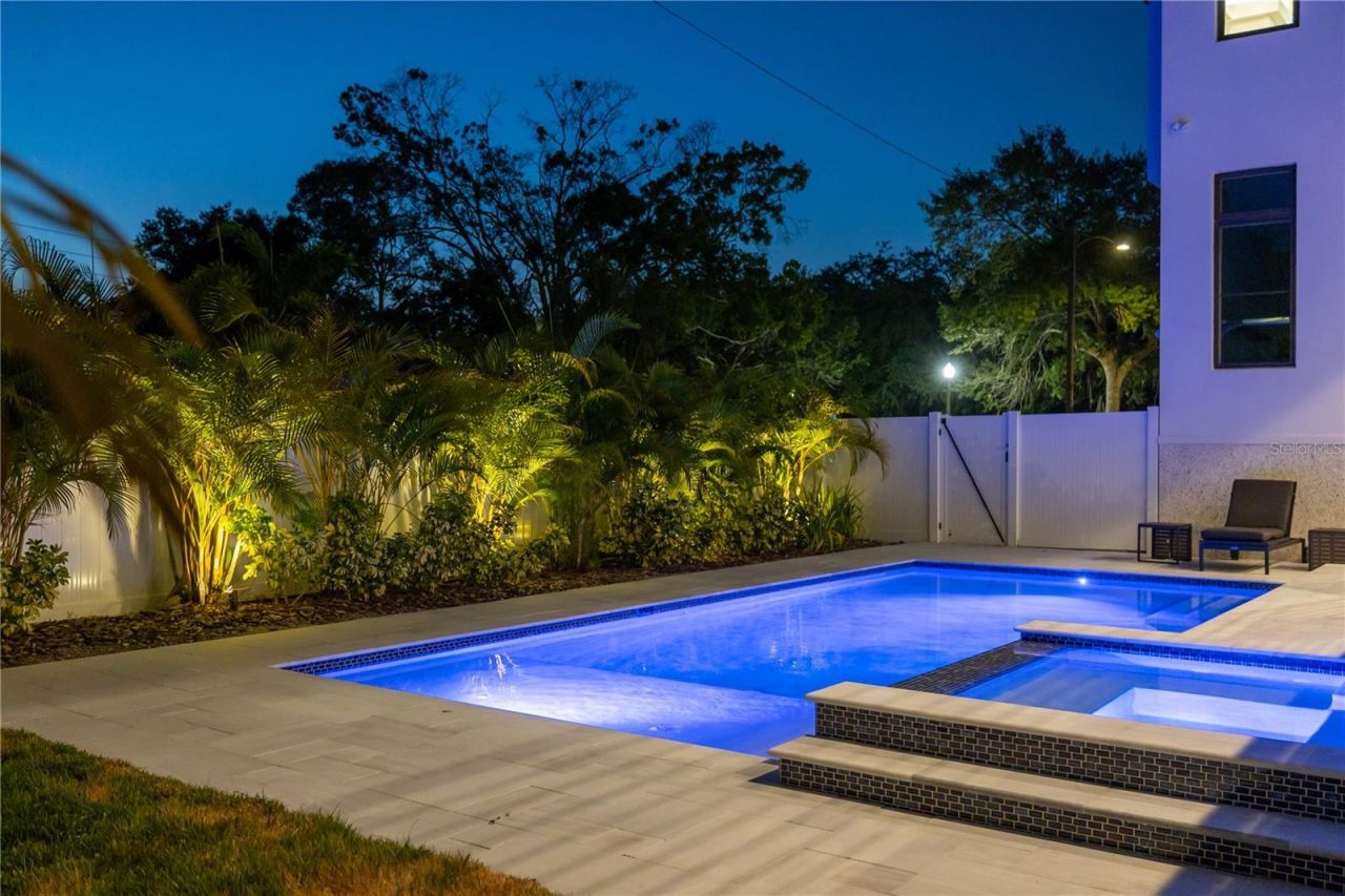 2926 Coffee Pot Boulevard Ne, Saint Petersburg, FL 33704 Photo