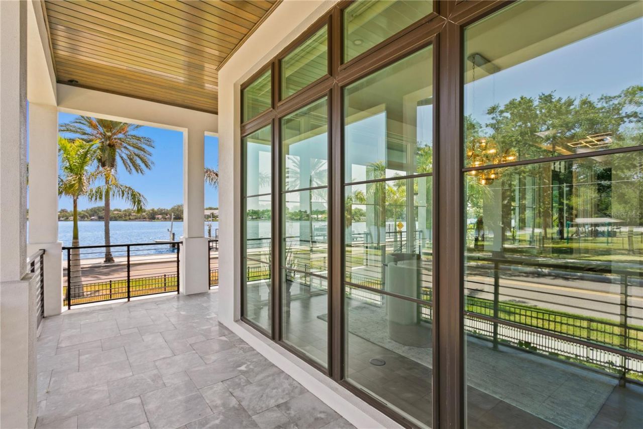 2926 Coffee Pot Boulevard Ne, Saint Petersburg, FL 33704 Photo