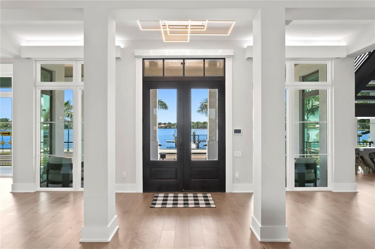 2926 Coffee Pot Boulevard Ne, Saint Petersburg, FL 33704 Photo