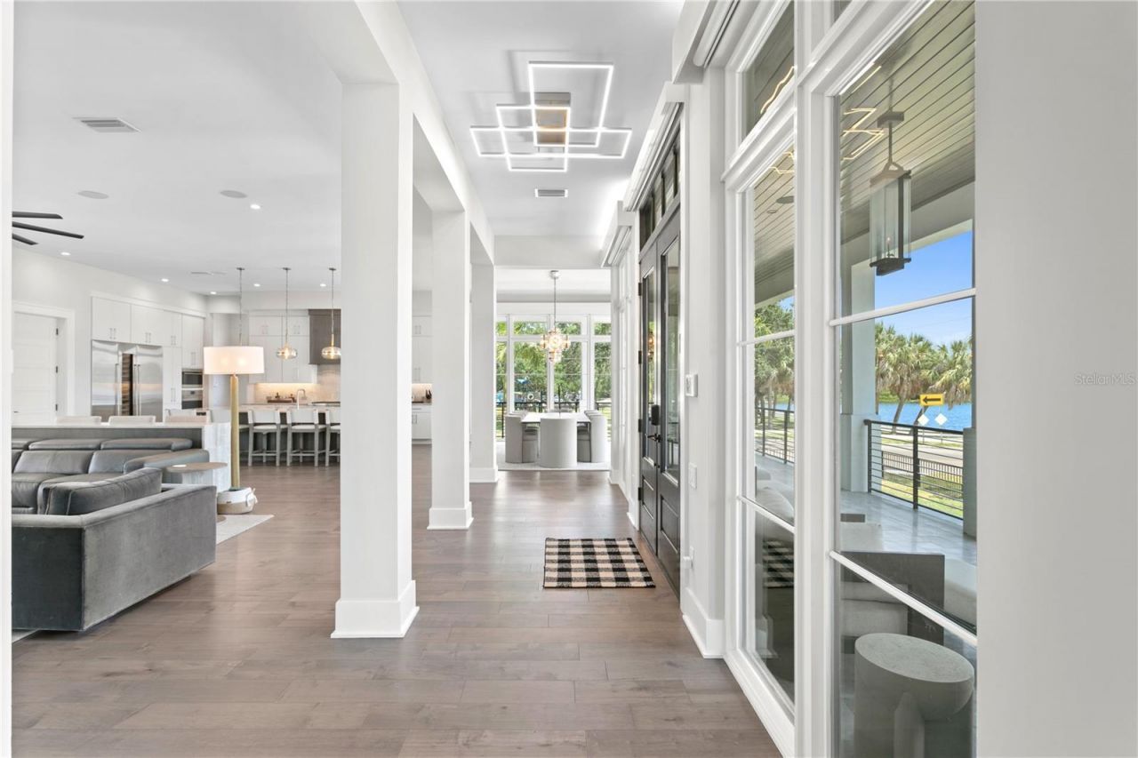 2926 Coffee Pot Boulevard Ne, Saint Petersburg, FL 33704 Photo
