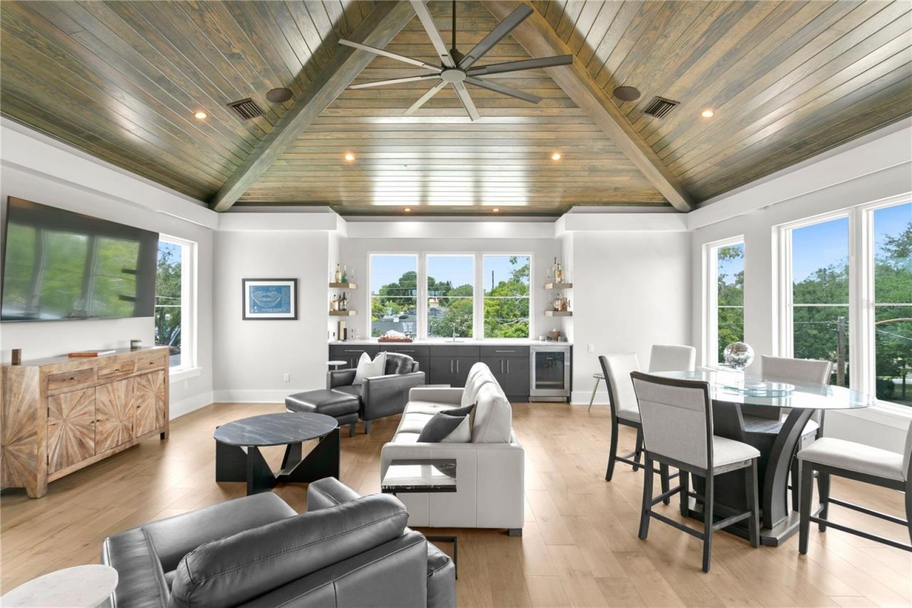 2926 Coffee Pot Boulevard Ne, Saint Petersburg, FL 33704 Photo