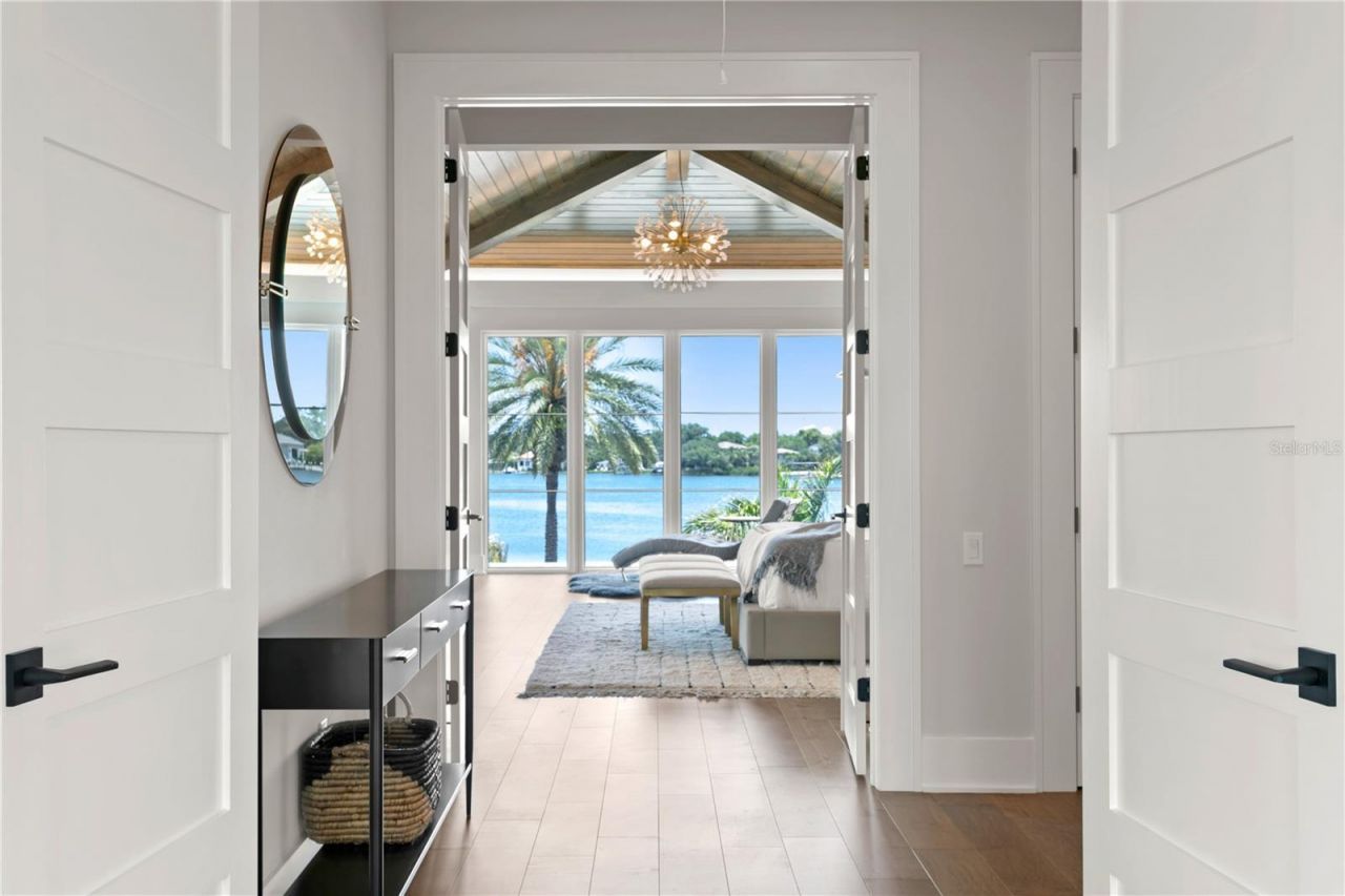 2926 Coffee Pot Boulevard Ne, Saint Petersburg, FL 33704 Photo