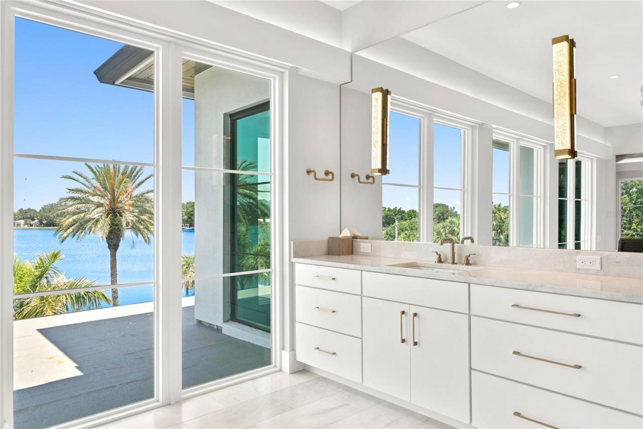 2926 Coffee Pot Boulevard Ne, Saint Petersburg, FL 33704 Photo