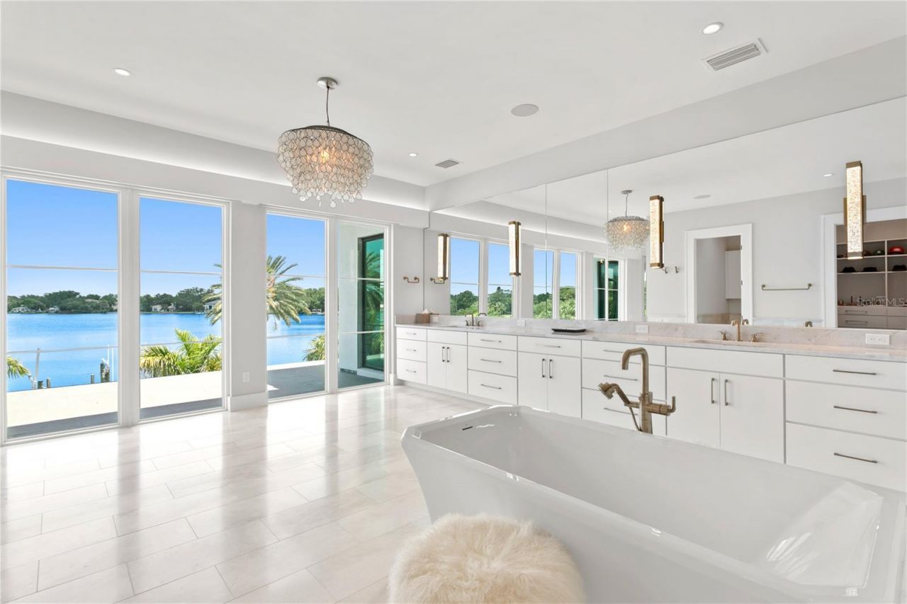 2926 Coffee Pot Boulevard Ne, Saint Petersburg, FL 33704 Photo