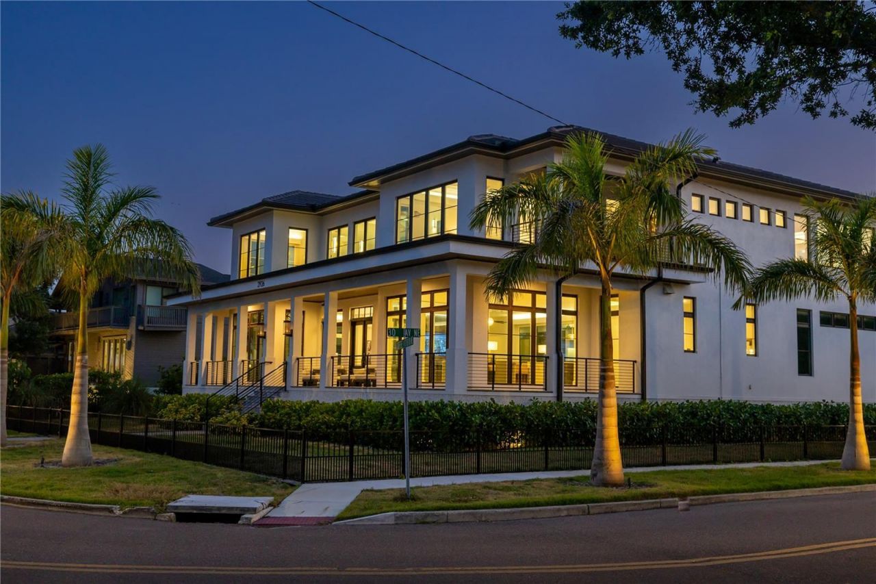 2926 Coffee Pot Boulevard Ne, Saint Petersburg, FL 33704 Photo
