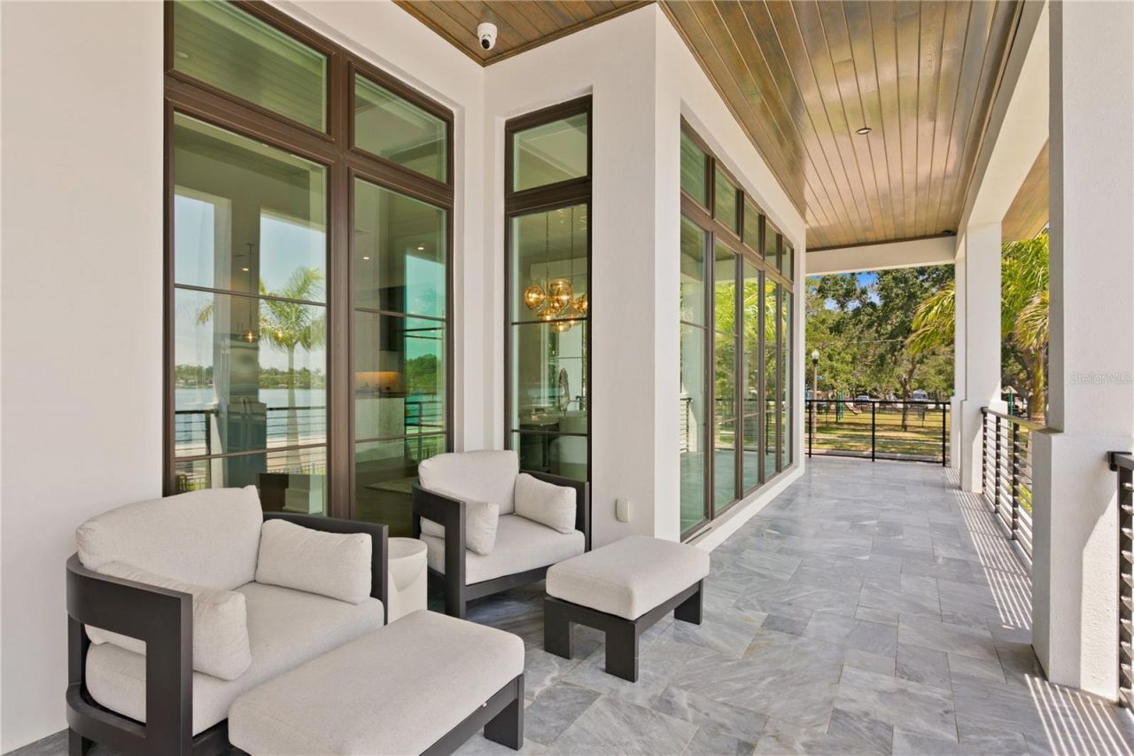 2926 Coffee Pot Boulevard Ne, Saint Petersburg, FL 33704 Photo