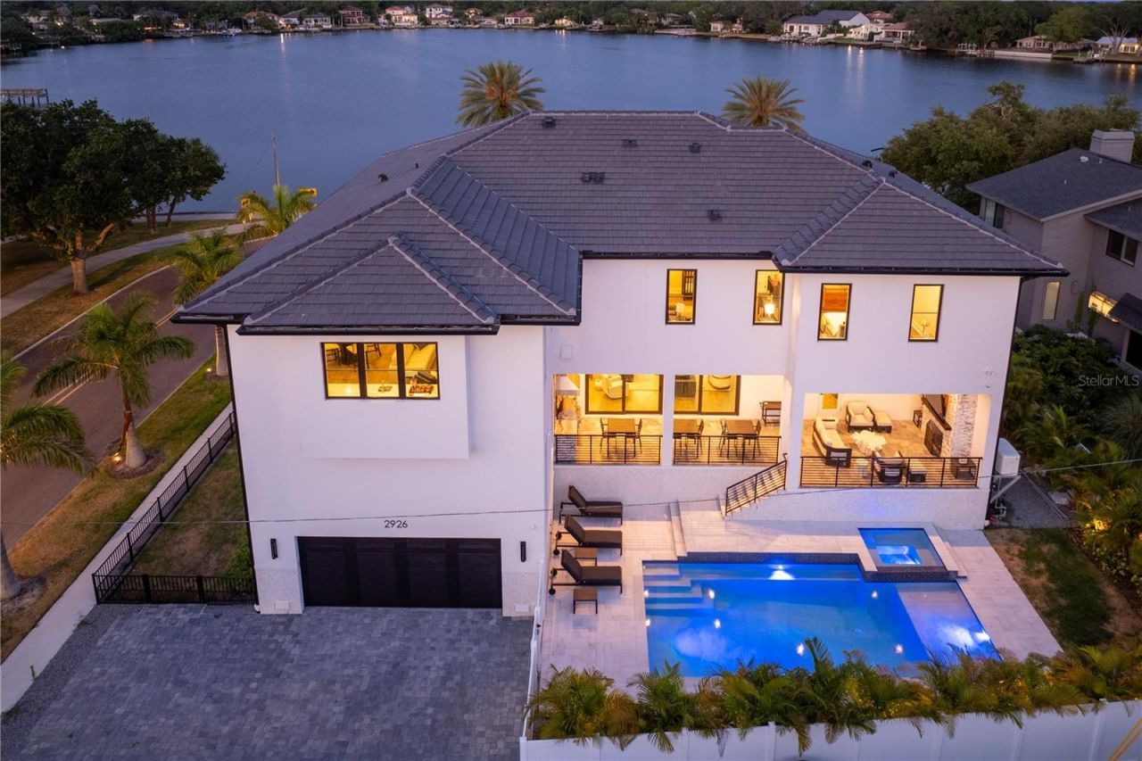 2926 Coffee Pot Boulevard Ne, Saint Petersburg, FL 33704 Photo