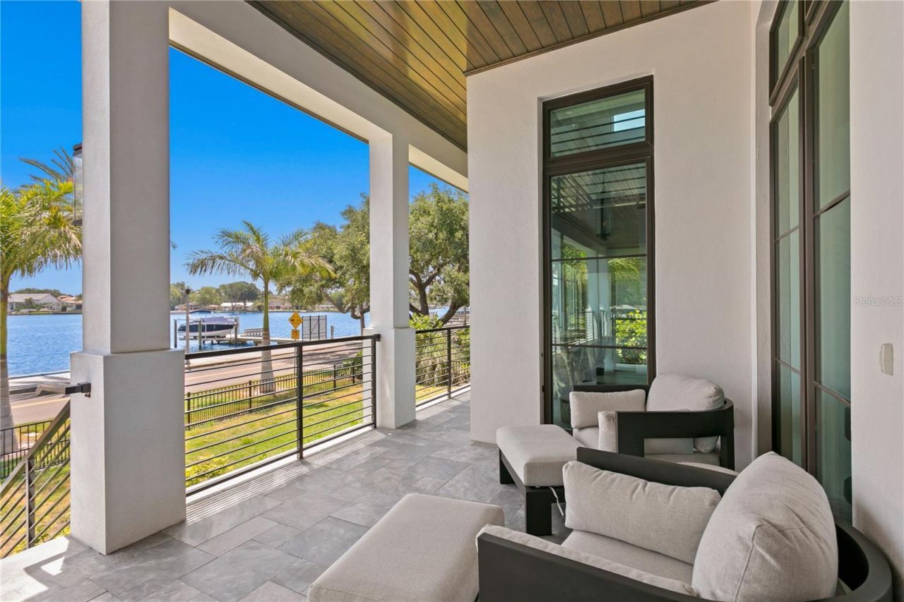 2926 Coffee Pot Boulevard Ne, Saint Petersburg, FL 33704 Photo
