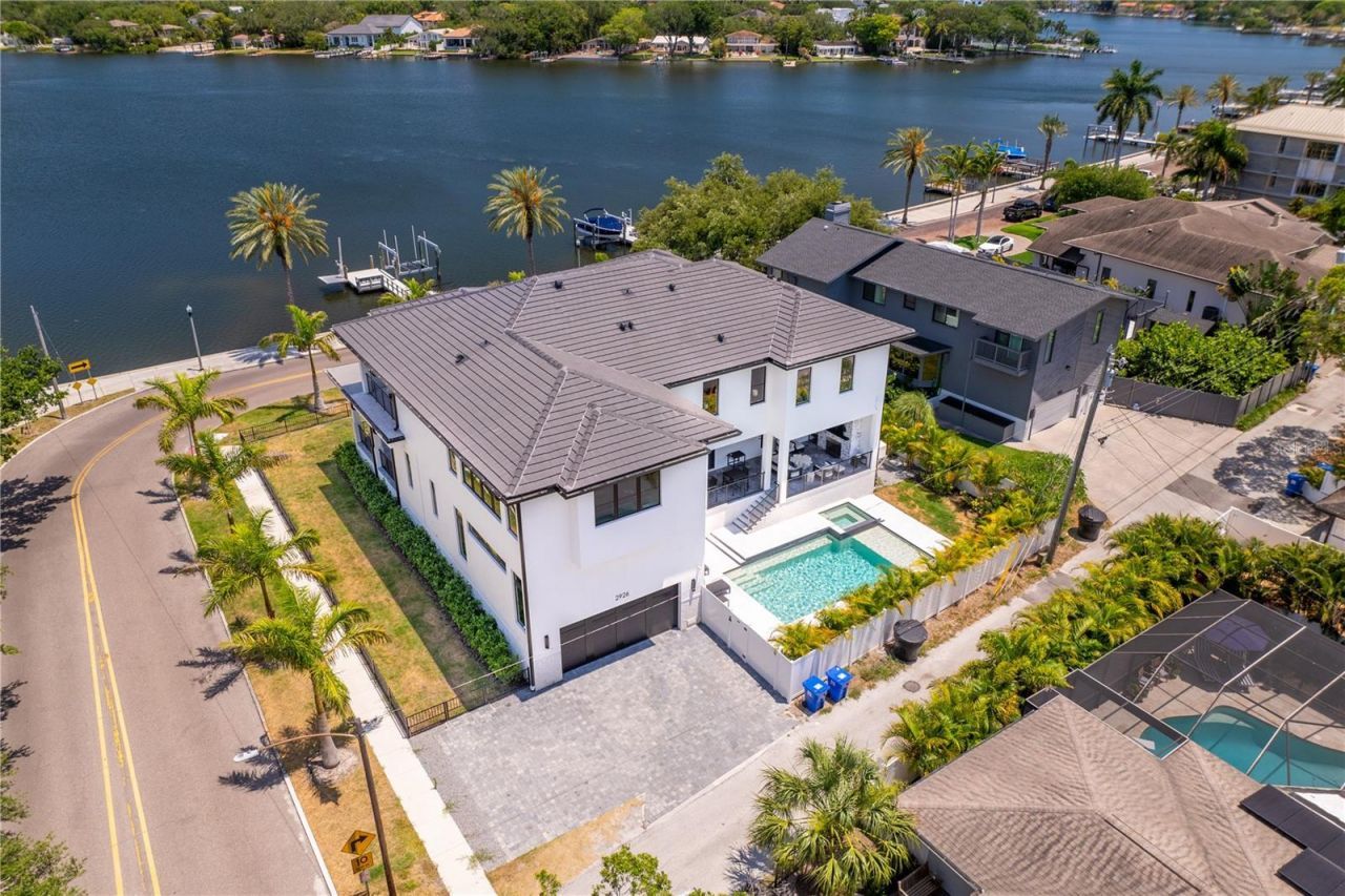 2926 Coffee Pot Boulevard Ne, Saint Petersburg, FL 33704 Photo