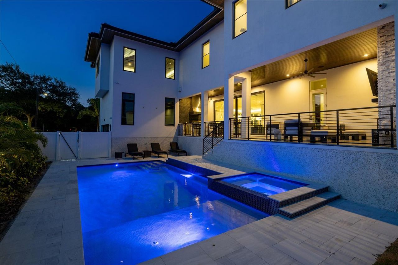 2926 Coffee Pot Boulevard Ne, Saint Petersburg, FL 33704 Photo
