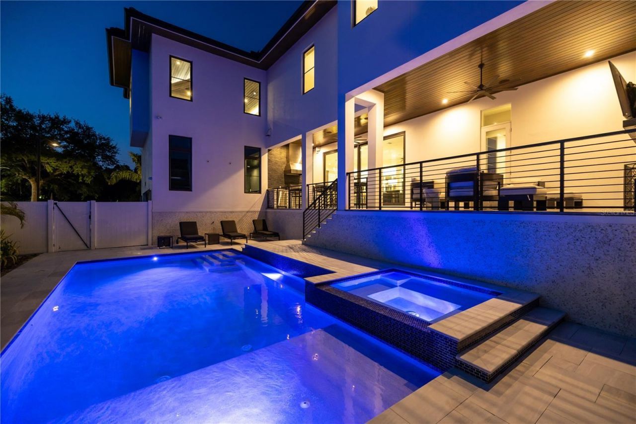 2926 Coffee Pot Boulevard Ne, Saint Petersburg, FL 33704 Photo