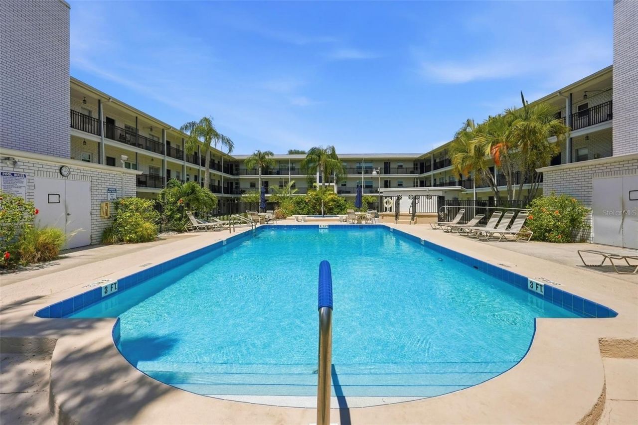 4050 4th Street N, Unit 229, Saint Petersburg, FL 33703 Photo