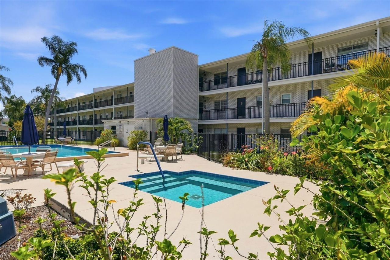 4050 4th Street N, Unit 229, Saint Petersburg, FL 33703 Photo
