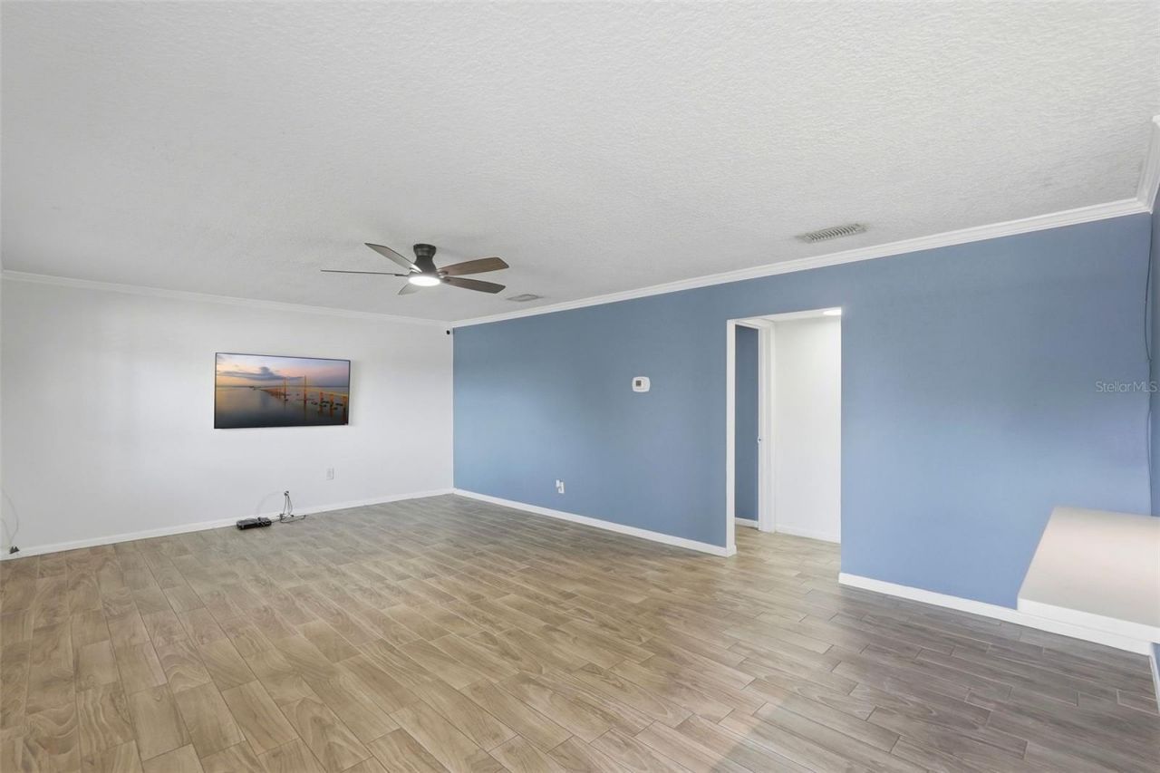 4050 4th Street N, Unit 229, Saint Petersburg, FL 33703 Photo