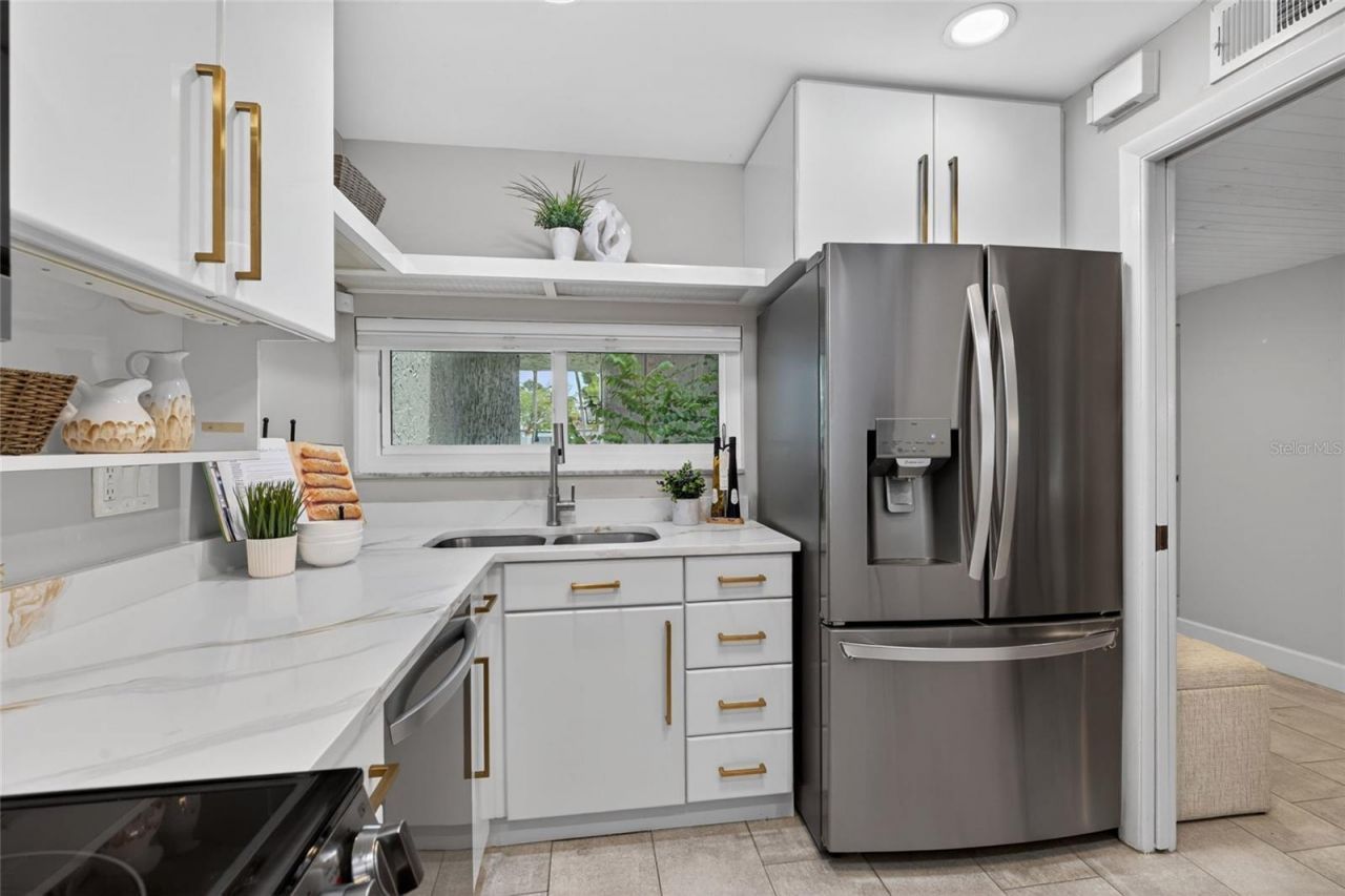 4203 Fairway Run , Tampa, FL 33618 Photo