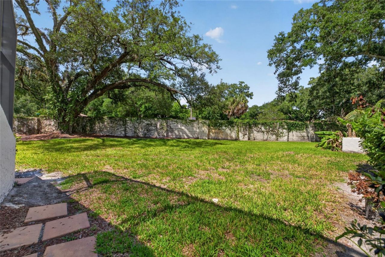 4203 Fairway Run , Tampa, FL 33618 Photo