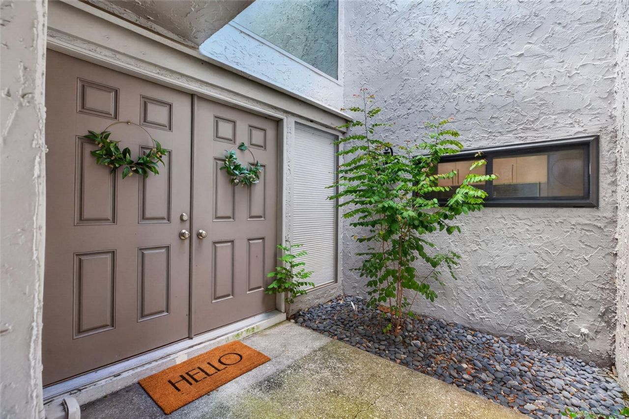 4203 Fairway Run , Tampa, FL 33618 Photo