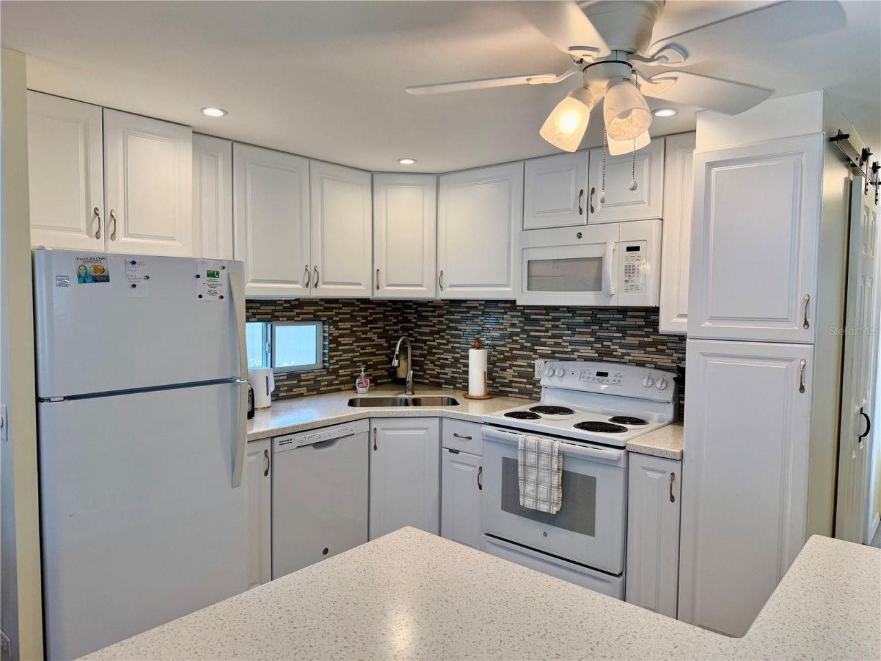 34527 Violet Drive N, Pinellas Park, FL 33781 Photo