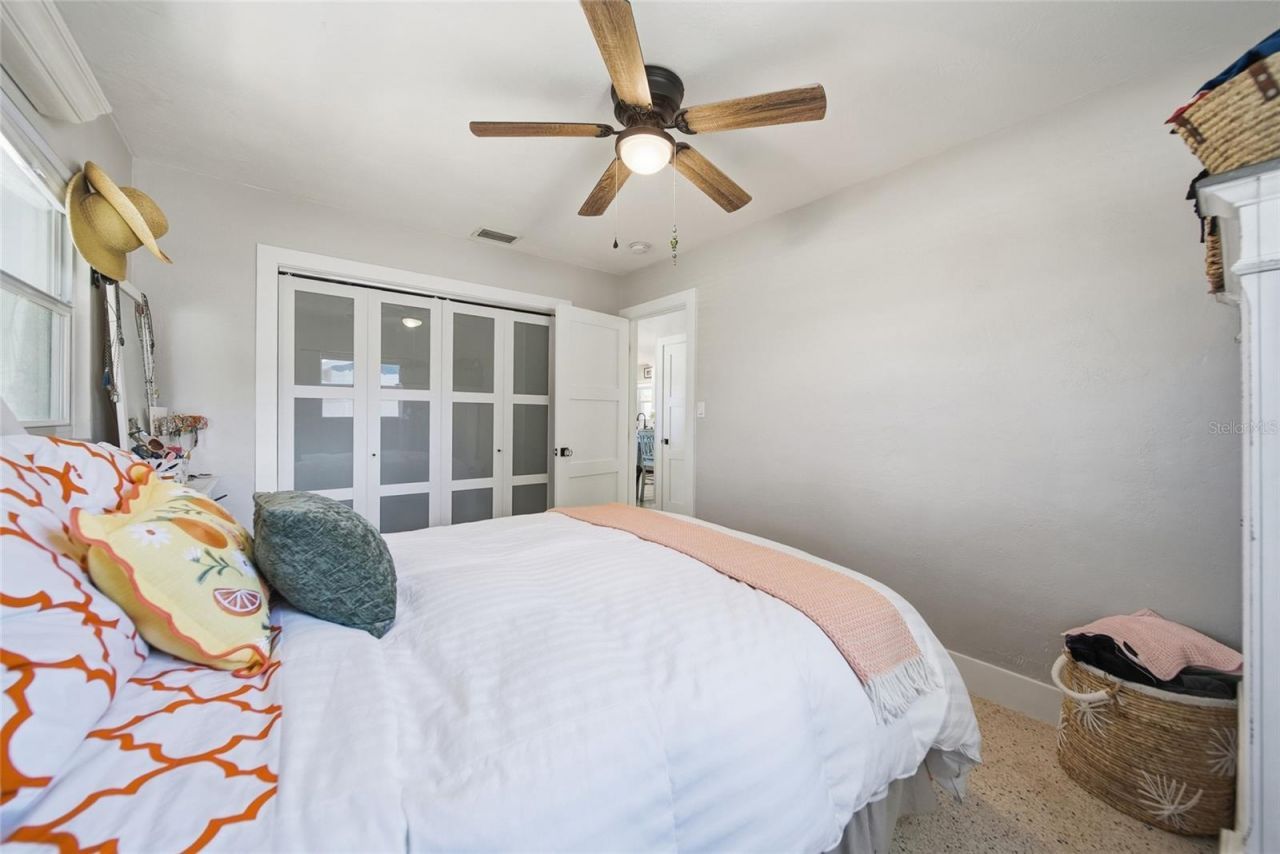 5548 Cedar Street Ne, Saint Petersburg, FL 33703 Photo