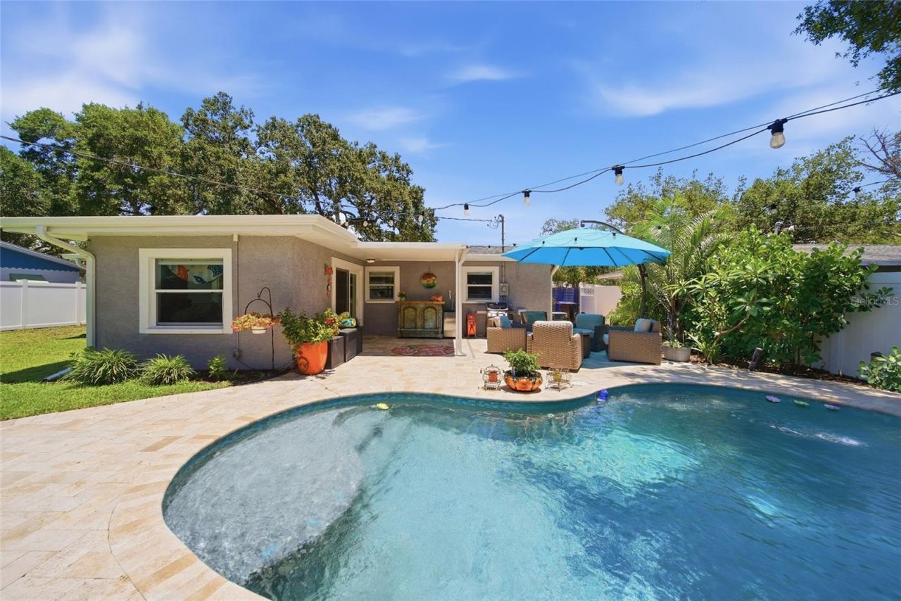 5548 Cedar Street Ne, Saint Petersburg, FL 33703 Photo