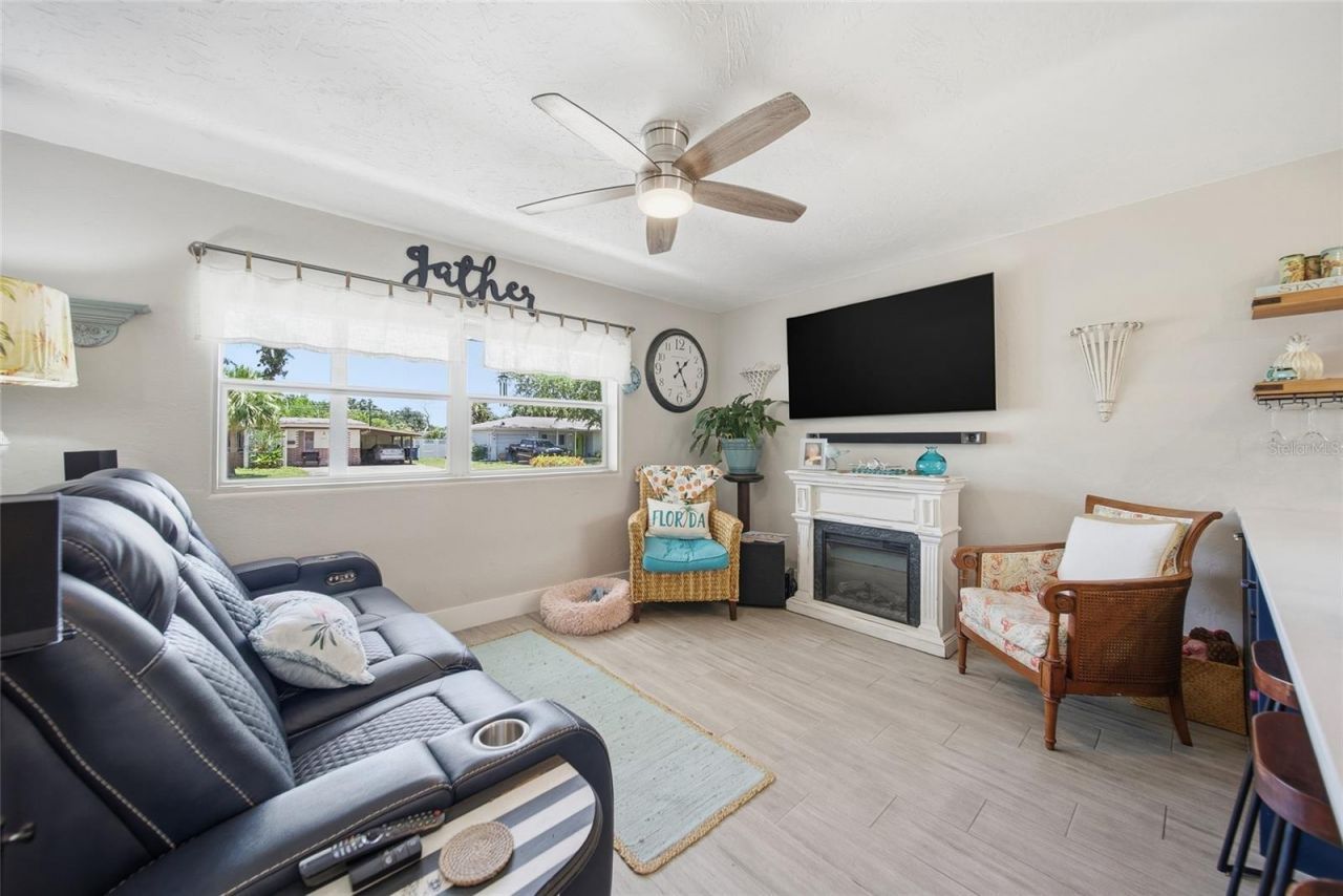 5548 Cedar Street Ne, Saint Petersburg, FL 33703 Photo