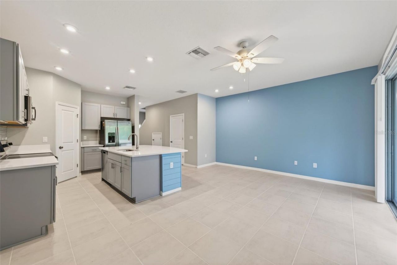 6425 Fairmont Lane, Palmetto, FL 34221 Photo
