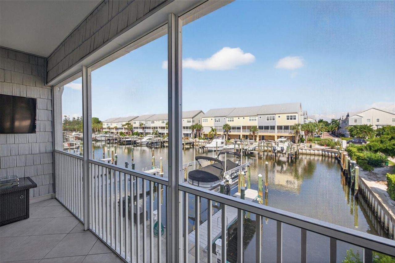 6080 Moorings Drive S, Saint Petersburg, FL 33712 Photo