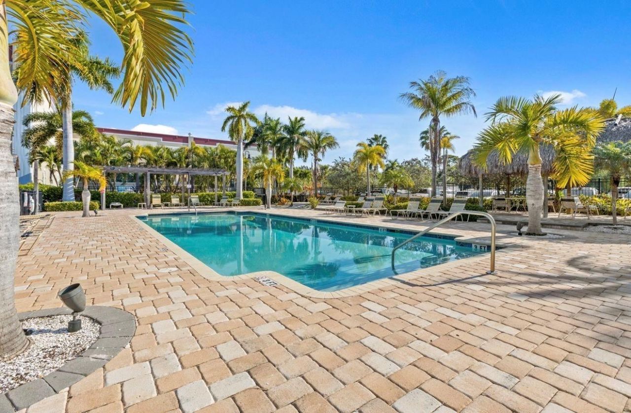 6080 Moorings Drive S, Saint Petersburg, FL 33712 Photo