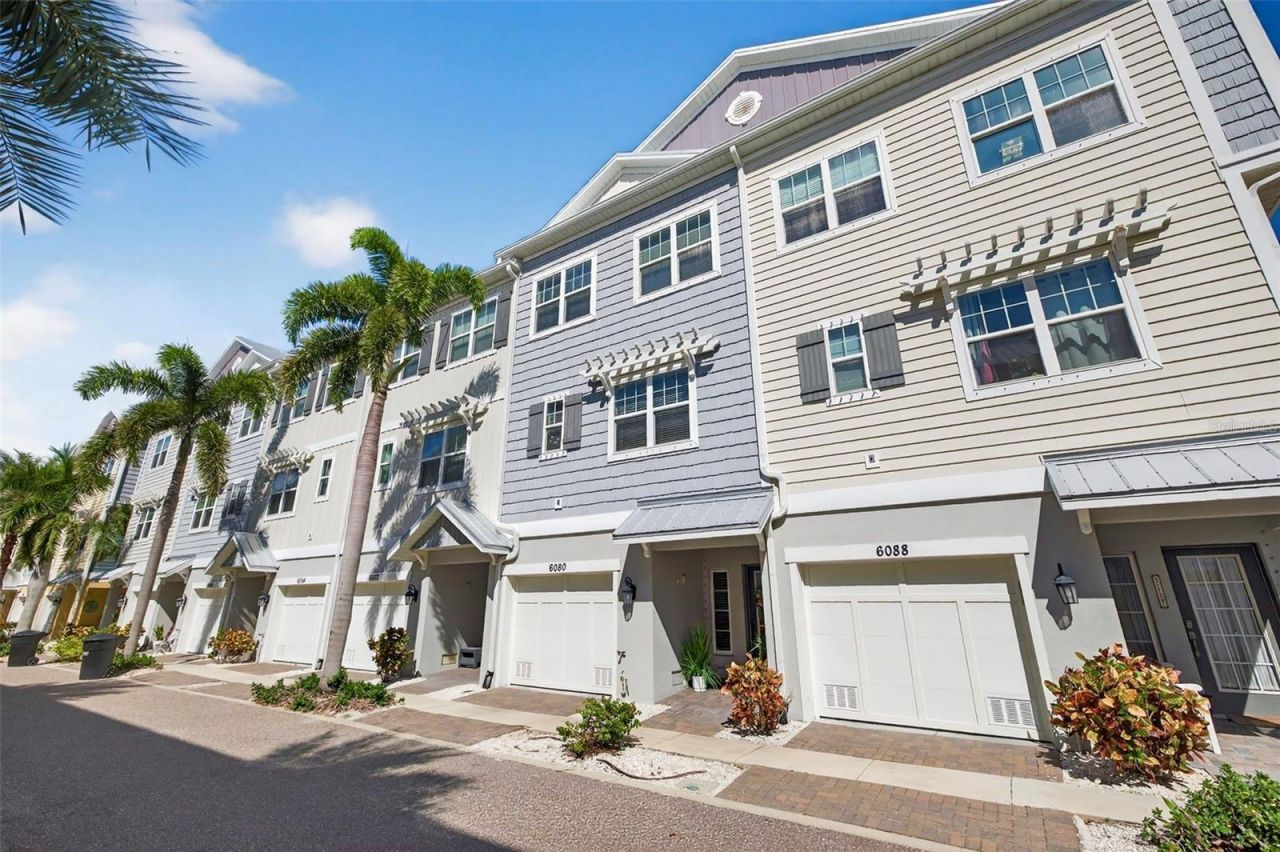 6080 Moorings Drive S, Saint Petersburg, FL 33712 Photo