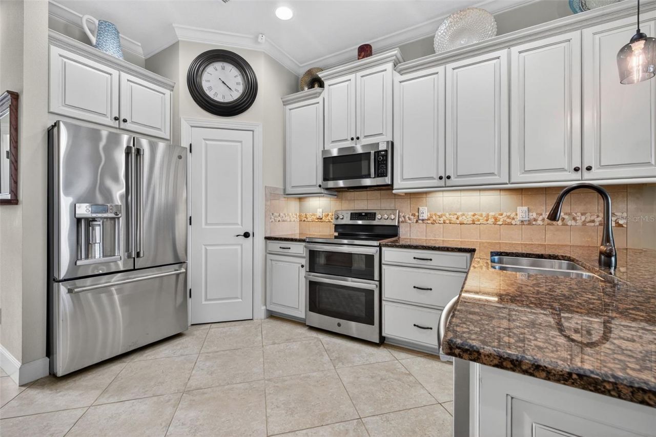 6080 Moorings Drive S, Saint Petersburg, FL 33712 Photo