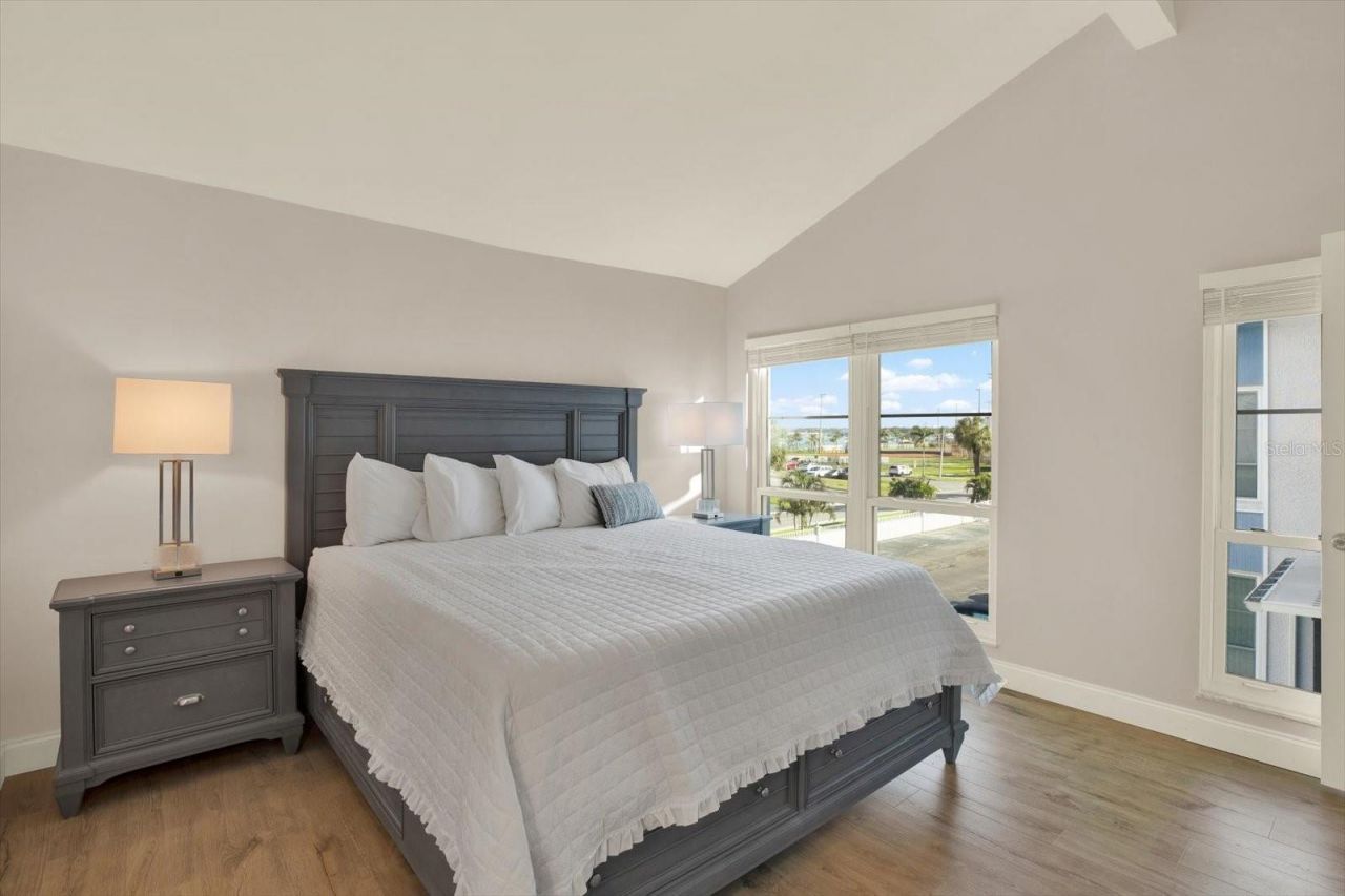 169 Medallion Boulevard , Unit E, Madeira Beach, FL 33708 Photo