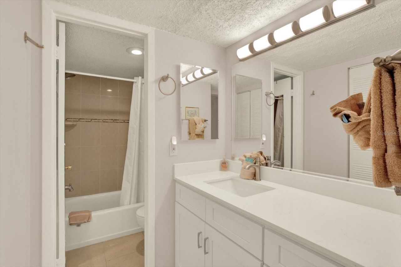 169 Medallion Boulevard , Unit E, Madeira Beach, FL 33708 Photo