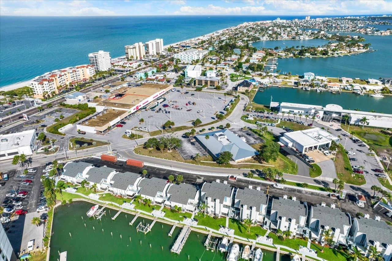 169 Medallion Boulevard , Unit E, Madeira Beach, FL 33708 Photo