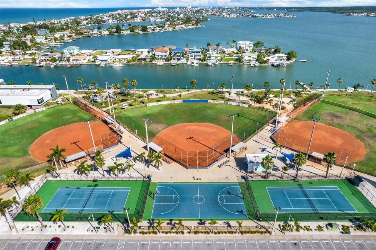 169 Medallion Boulevard , Unit E, Madeira Beach, FL 33708 Photo