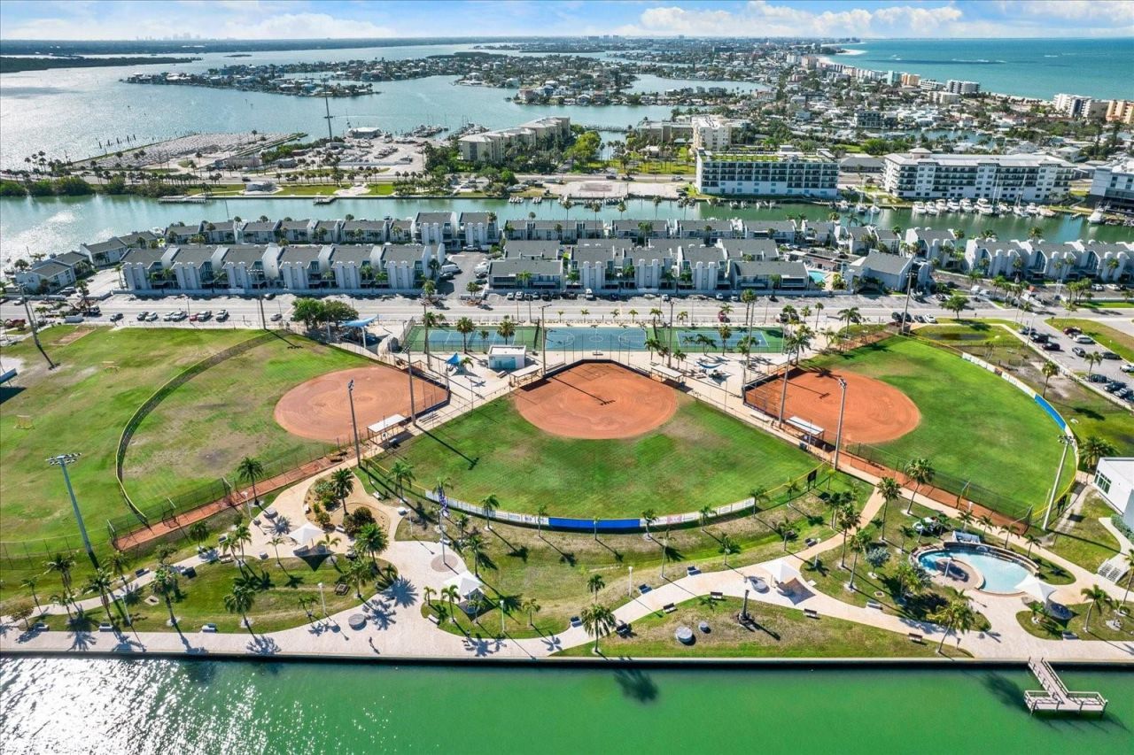 169 Medallion Boulevard , Unit E, Madeira Beach, FL 33708 Photo