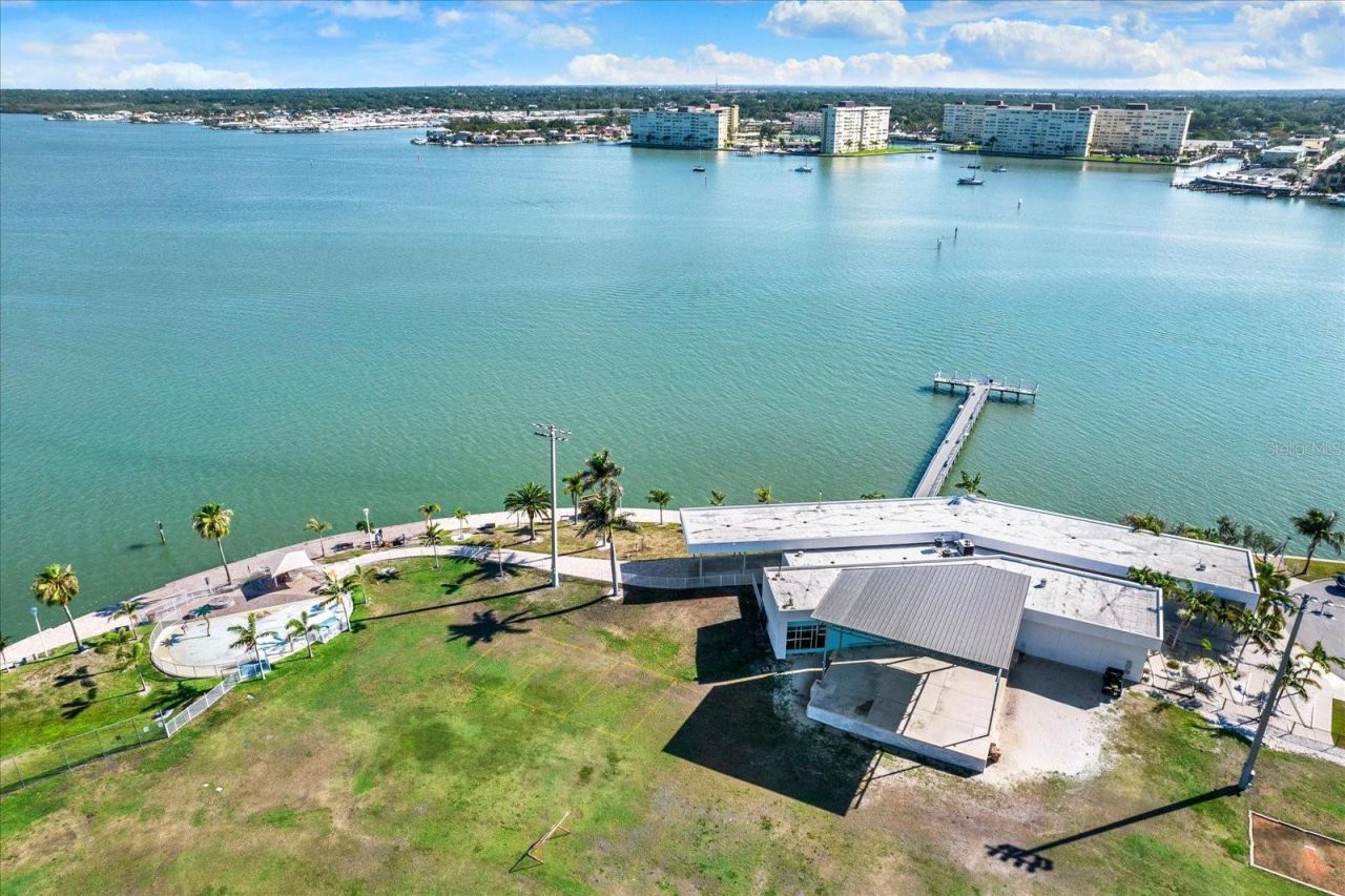 169 Medallion Boulevard , Unit E, Madeira Beach, FL 33708 Photo